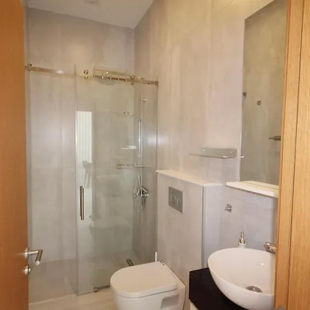 דירה Modern 2-bedroom Located In An Exclusive Area