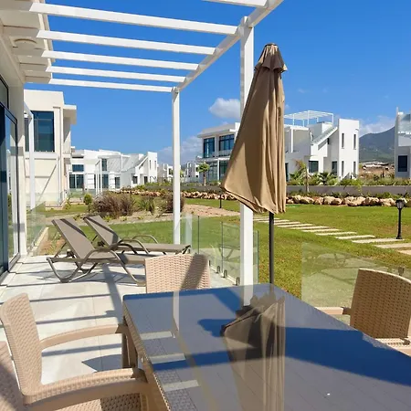 Modern 2-bedroom Located In An Exclusive Area Apartment *